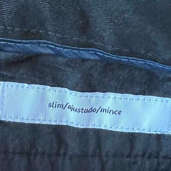 NWOT, CHINO PANT CLASSIC FIT STRAIGHT LEG NATURALLY WRINKLE-RESISTANT - Picture 10 of 16